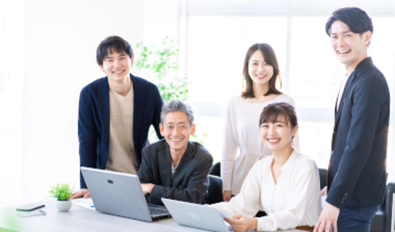 情報セキュリティ専門家から、直接サポートを受けているイメージ