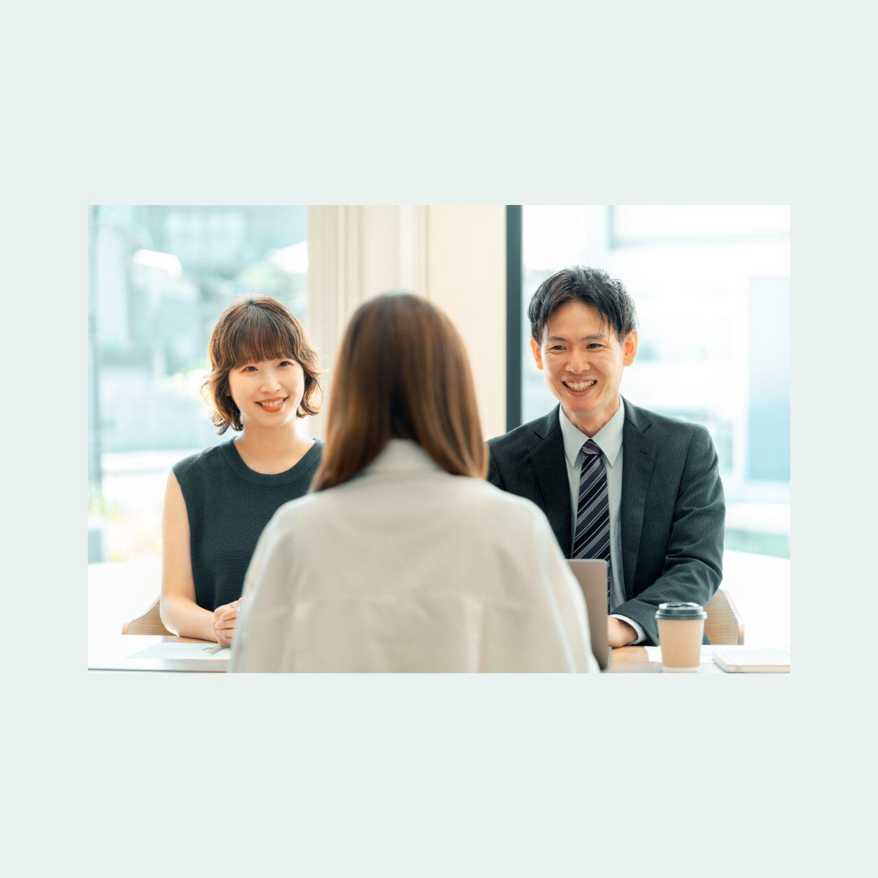 きめ細かく専門家が提案しているイメージ