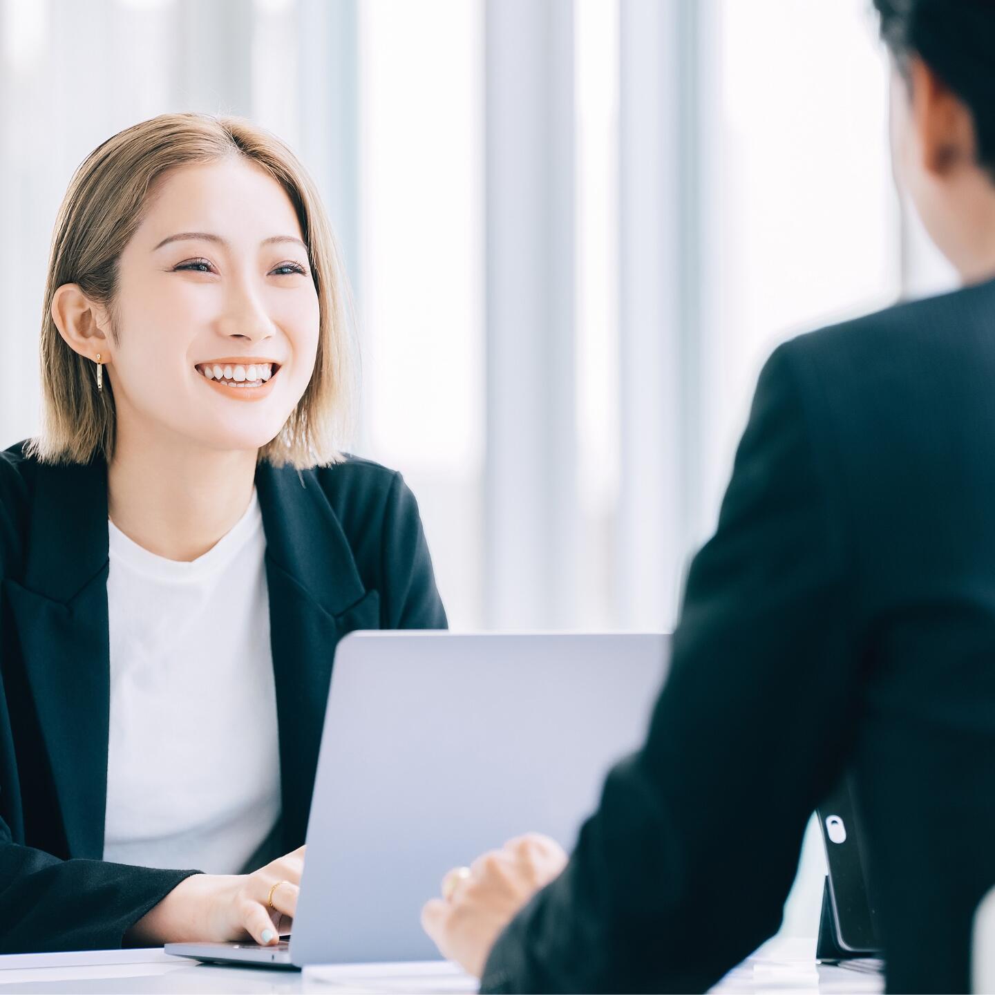 高性能ステレオマイクで顧客対応を劇的に改善!ノイズキャンセリングでクリアなコミュニケーションを実現!